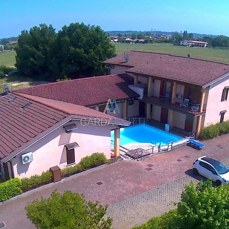 Azzurrite - - Fronte Piscina Apartment *